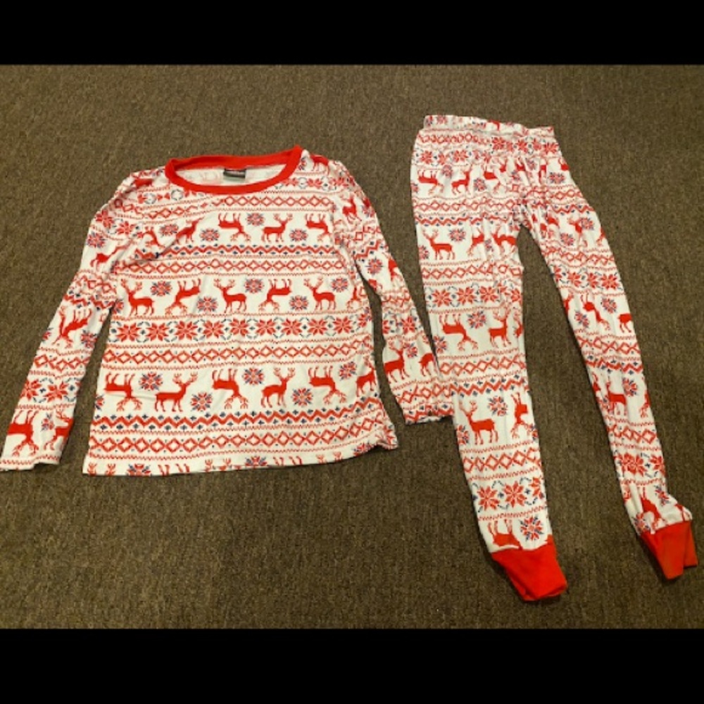 Girls PJ's & Presents 2 Pc Snowflake Christmas Holiday Pajamas S top pants EUC